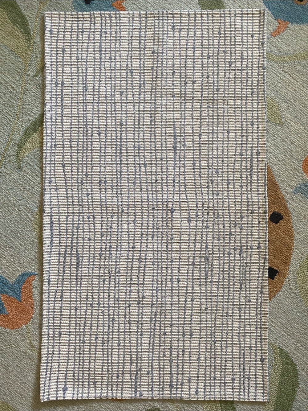 Calvin Klein - Small Abstract Non-Skid Accent Rug/Non-Slip Accent Mat